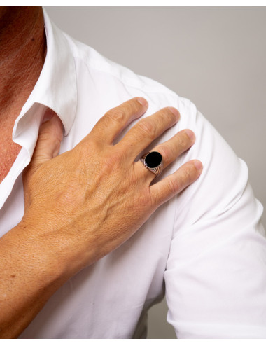 Anillo  sello onix lineas...