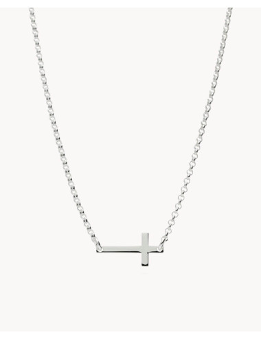 Collar  cruz fina central...