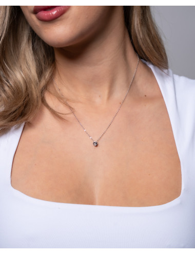 Collar  corazon solitario...